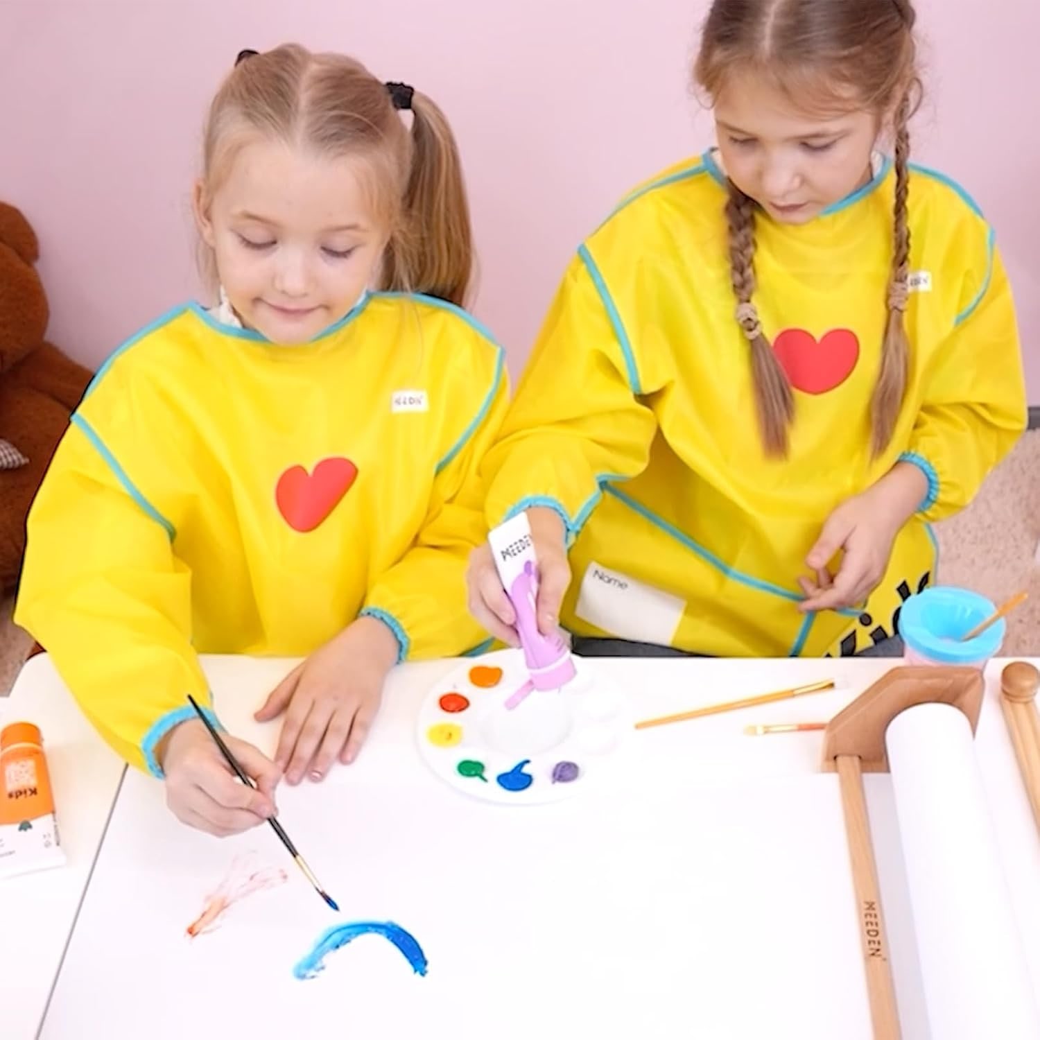 Wooden Paper Roll Easel for Kids