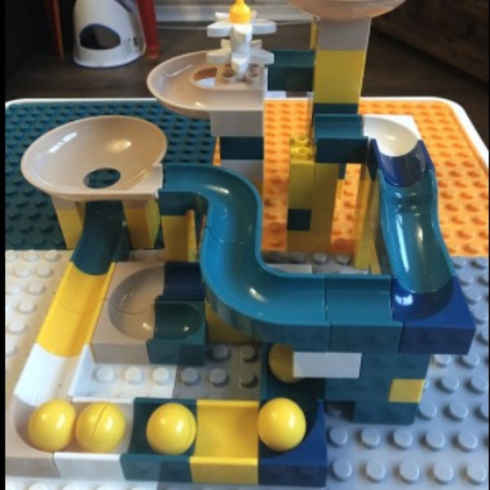 Kids Activity Table and 2 Chair Set with 100 Building Blocks: image 8