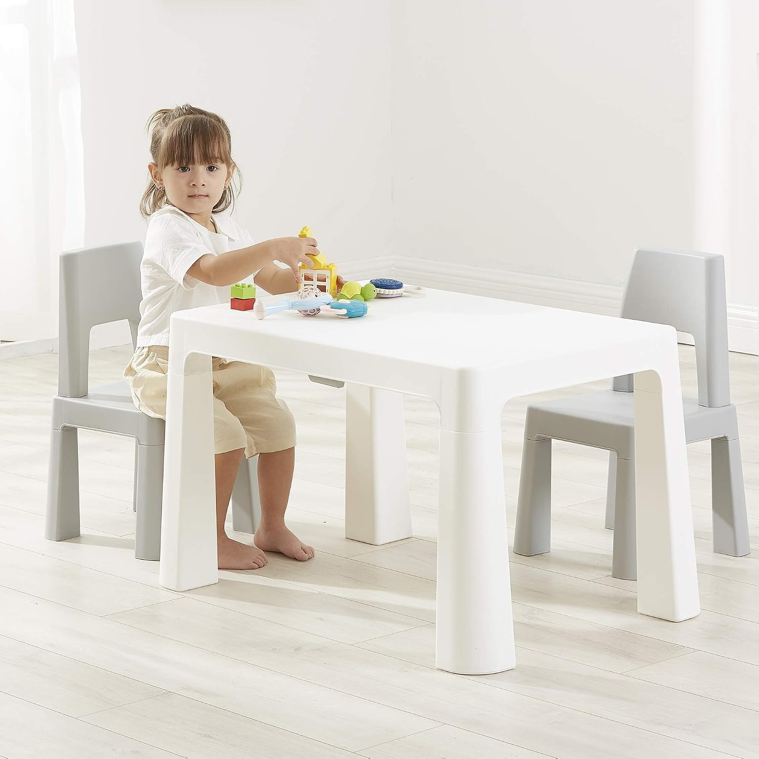 Adjustable Kids Table and Two Chairs: image 8