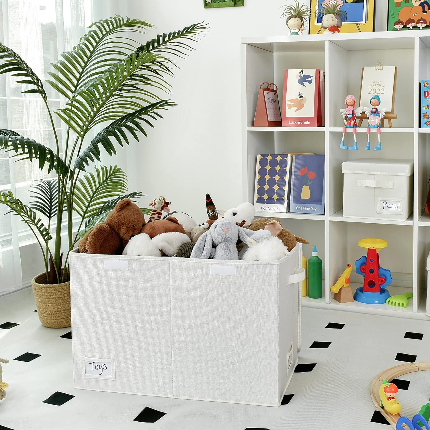 Large Toy Storage Box with Lid and Divider: image 2